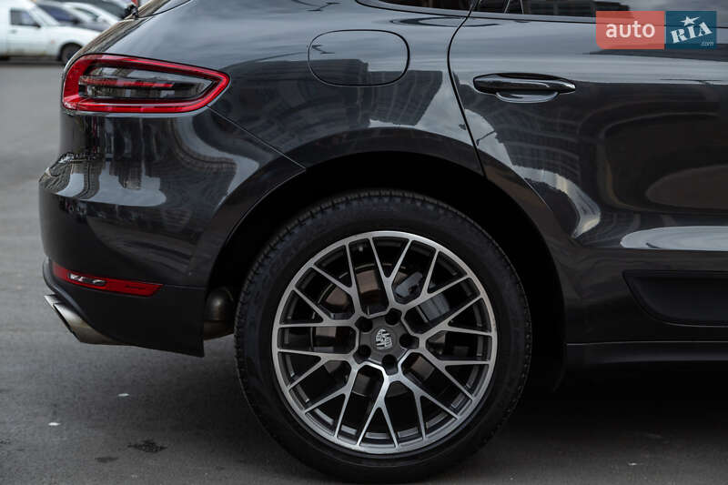 Внедорожник / Кроссовер Porsche Macan 2018 в Киеве фото 12 Внедорожник / Кроссовер Porsche Macan 2018 в Киеве