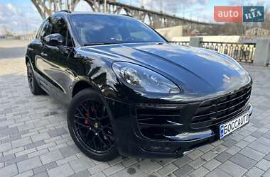Позашляховик / Кросовер Porsche Macan 2018 в  фото 6 Позашляховик / Кросовер Porsche Macan 2018 в