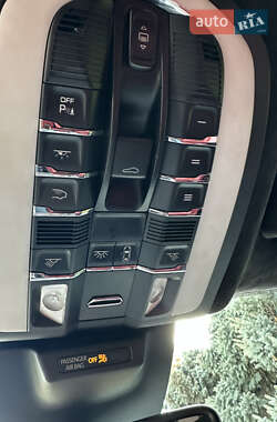 Позашляховик / Кросовер Porsche Macan 2018 в  фото 19 Позашляховик / Кросовер Porsche Macan 2018 в