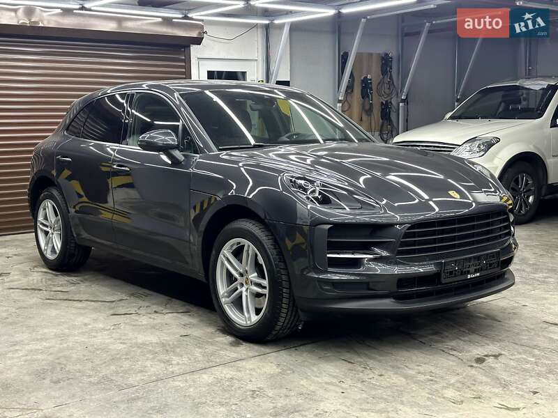 Позашляховик / Кросовер Porsche Macan 2021 в Києві