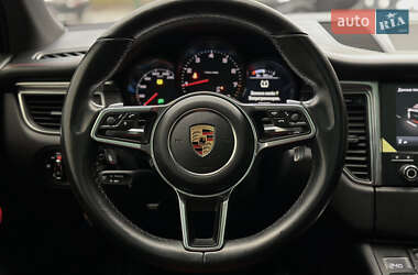 Внедорожник / Кроссовер Porsche Macan 2017 в 