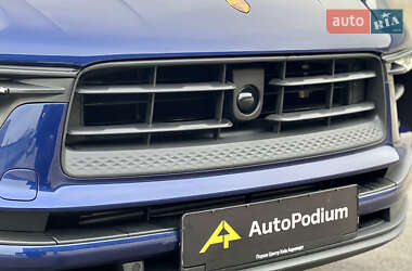 Внедорожник / Кроссовер Porsche Macan 2023 в 