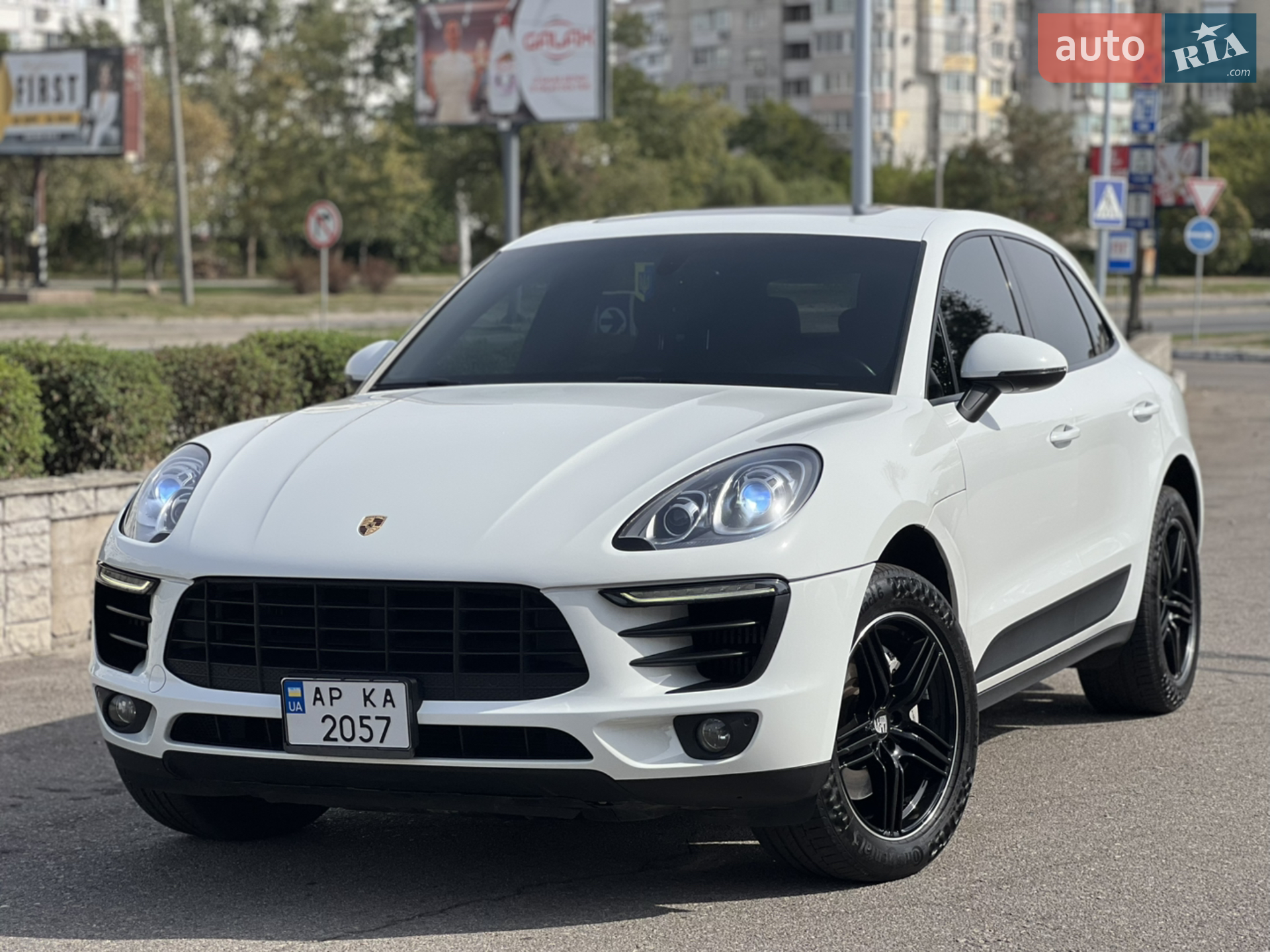2015 Porsche Macan - мініатюра 26