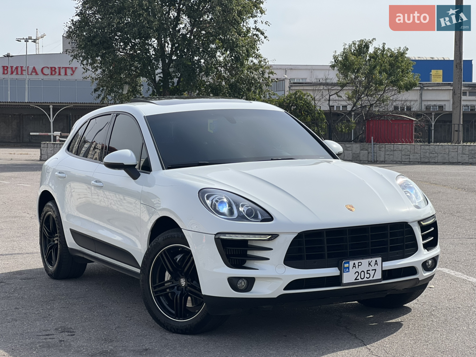 2015 Porsche Macan - мініатюра 23