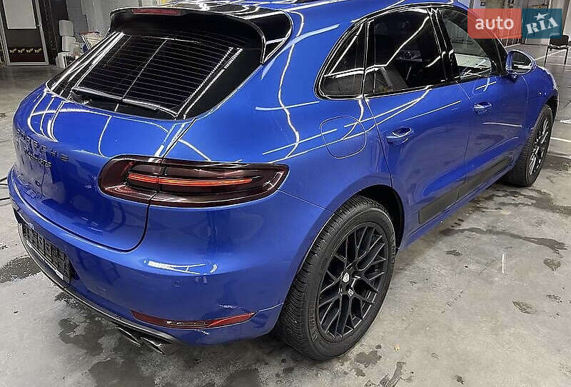 Позашляховик / Кросовер Porsche Macan 2016 в Києві