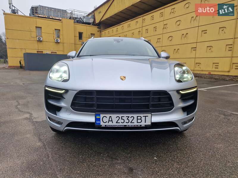 Внедорожник / Кроссовер Porsche Macan 2015 в Киеве