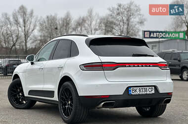 Позашляховик / Кросовер Porsche Macan 2021 в Києві