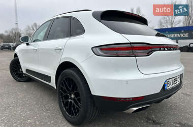 Позашляховик / Кросовер Porsche Macan 2021 в Києві