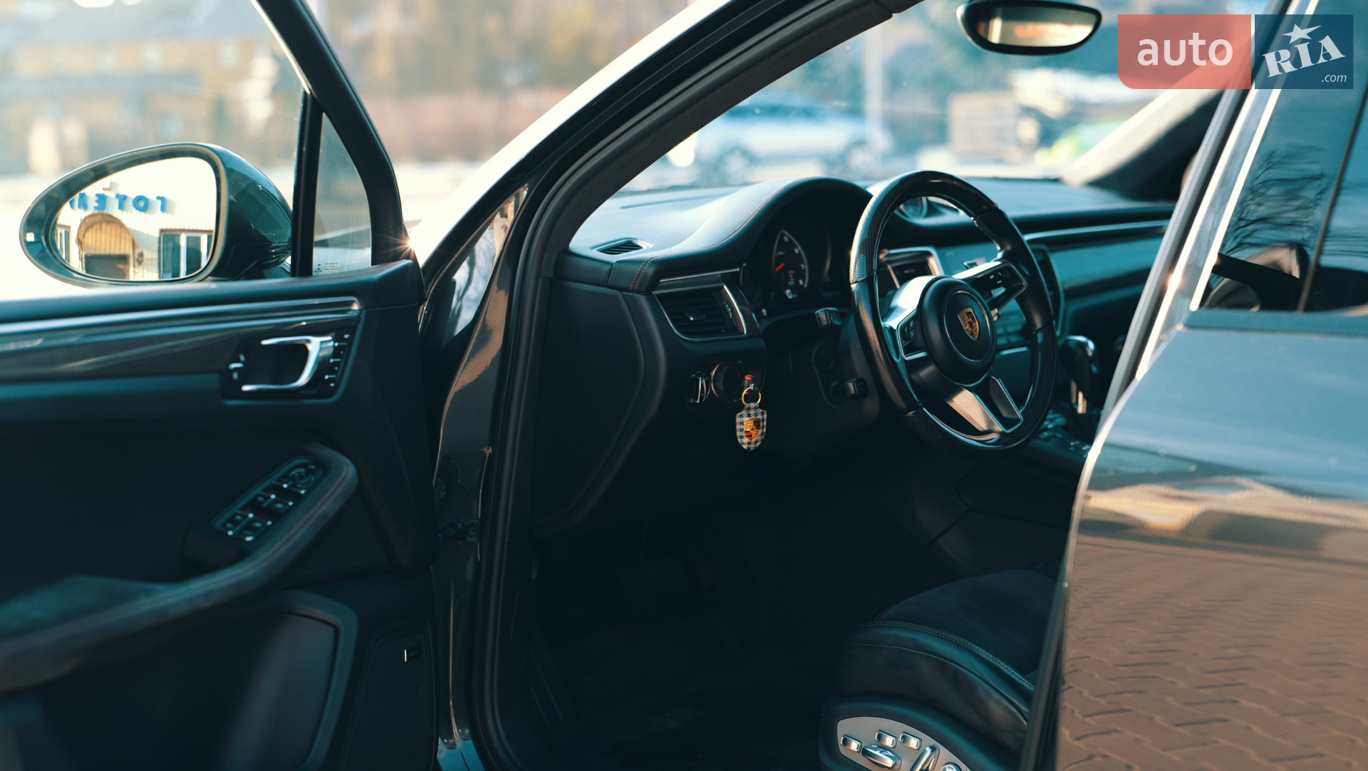 2016 Porsche Macan - мініатюра 9