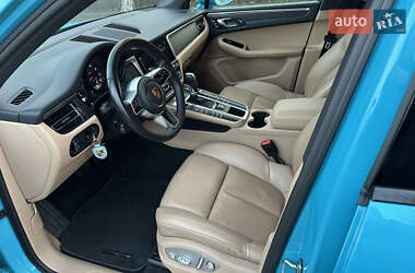 Внедорожник / Кроссовер Porsche Macan 2019 в 