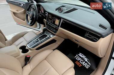 Позашляховик / Кросовер Porsche Macan 2020 в 