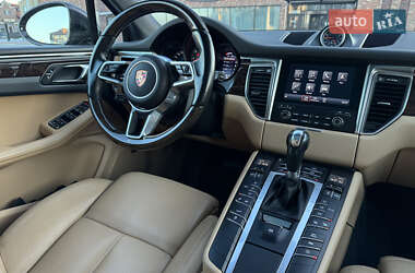 Внедорожник / Кроссовер Porsche Macan 2018 в 