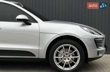 Внедорожник / Кроссовер Porsche Macan 2017 в 