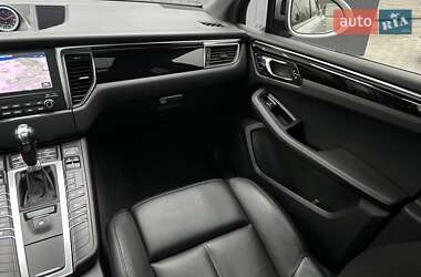 Внедорожник / Кроссовер Porsche Macan 2017 в 
