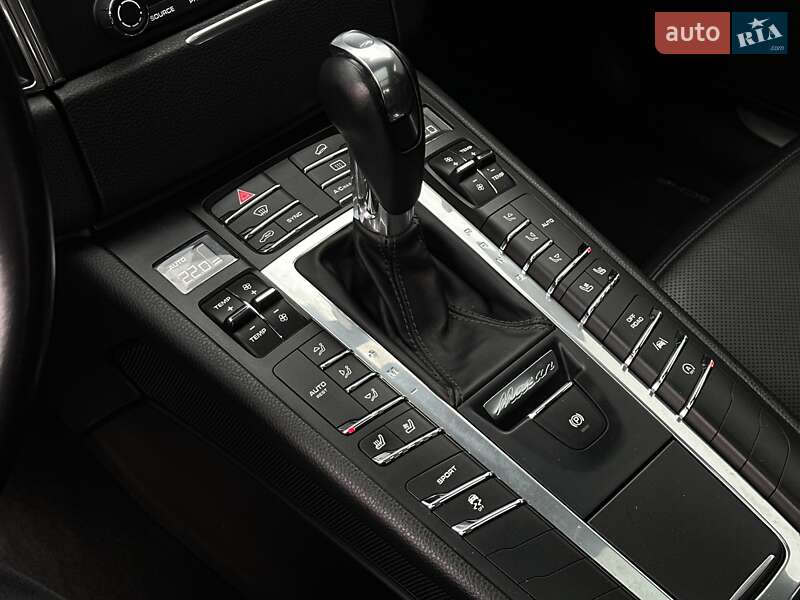 Позашляховик / Кросовер Porsche Macan 2017 в Мукачевому