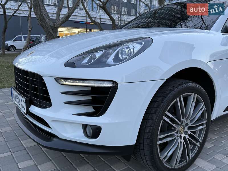 Внедорожник / Кроссовер Porsche Macan 2017 в Одессе