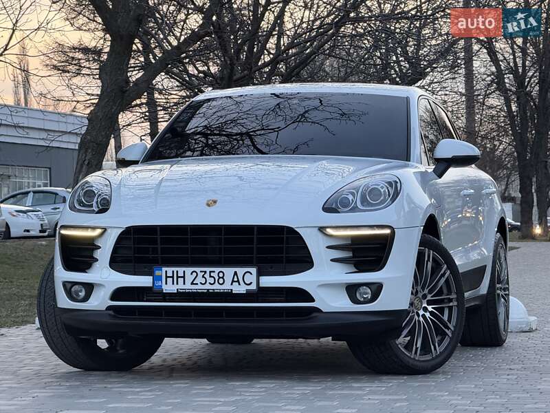 Внедорожник / Кроссовер Porsche Macan 2017 в Одессе