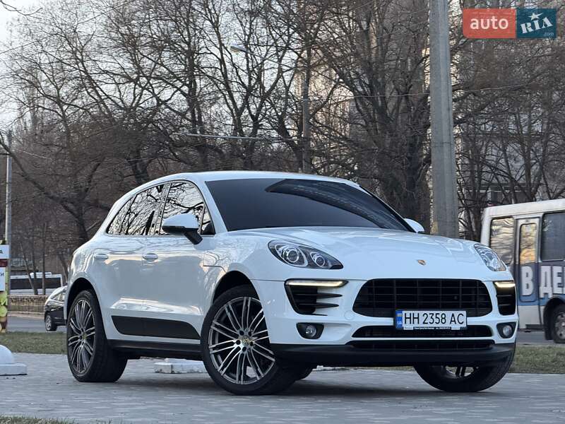 Внедорожник / Кроссовер Porsche Macan 2017 в Одессе