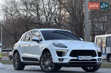 Внедорожник / Кроссовер Porsche Macan 2017 в 