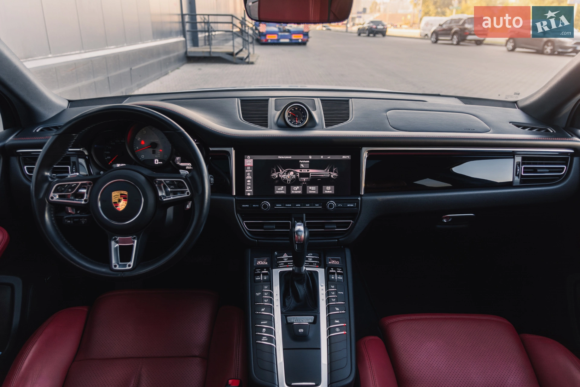 2021 Porsche Macan - мініатюра 19