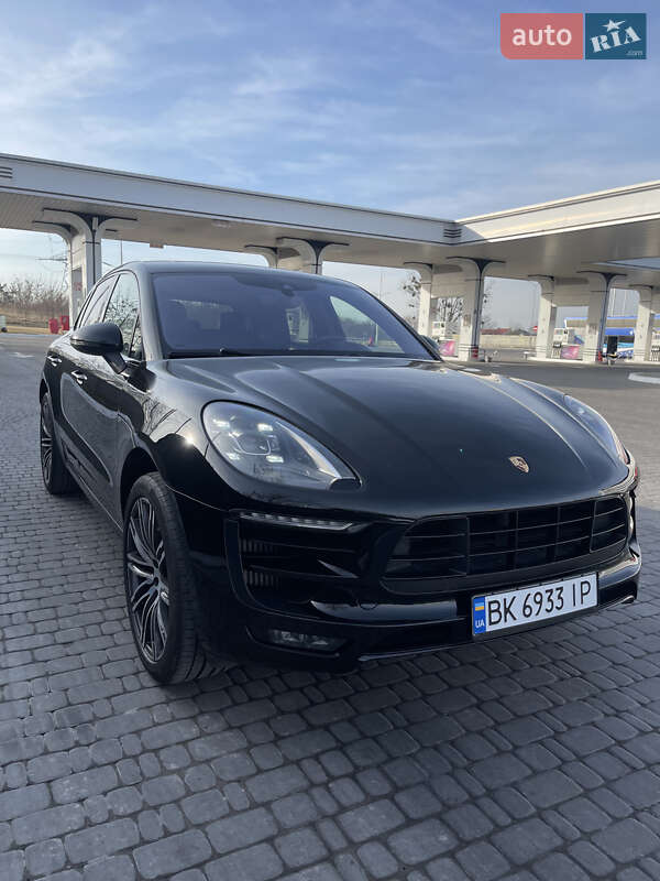 Внедорожник / Кроссовер Porsche Macan 2017 в Ровно