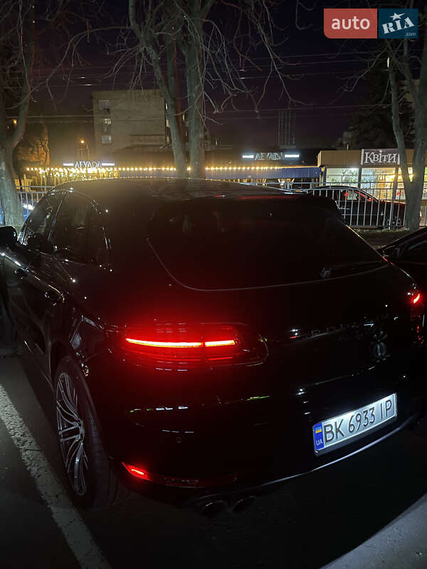 Внедорожник / Кроссовер Porsche Macan 2017 в Ровно