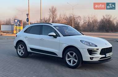 Внедорожник / Кроссовер Porsche Macan 2016 в 