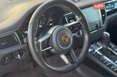 Внедорожник / Кроссовер Porsche Macan 2016 в 