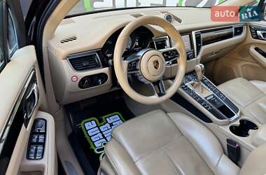 Внедорожник / Кроссовер Porsche Macan 2014 в 