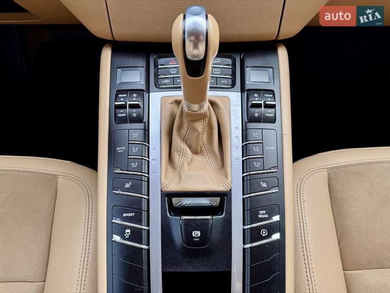 Позашляховик / Кросовер Porsche Macan 2014 в Одесі