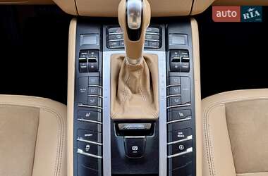 Внедорожник / Кроссовер Porsche Macan 2014 в 