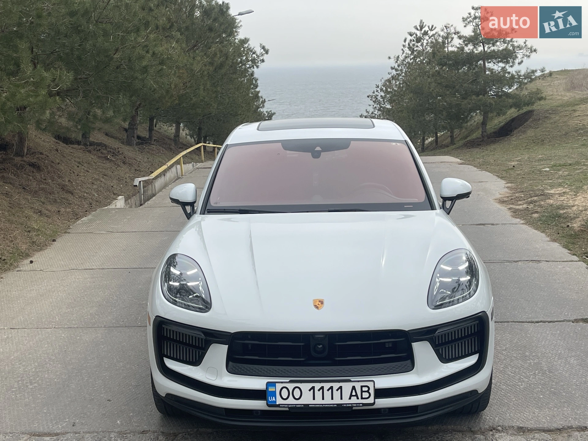 2022 Porsche Macan - мініатюра 2