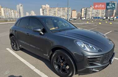 Внедорожник / Кроссовер Porsche Macan 2018 в 
