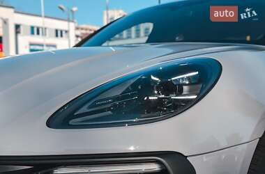 Внедорожник / Кроссовер Porsche Macan 2023 в 