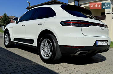 Внедорожник / Кроссовер Porsche Macan 2021 в 