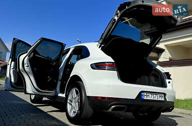 Внедорожник / Кроссовер Porsche Macan 2021 в 