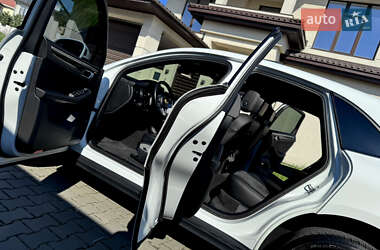 Внедорожник / Кроссовер Porsche Macan 2021 в 