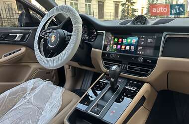 Позашляховик / Кросовер Porsche Macan 2025 в 