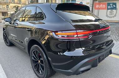 Позашляховик / Кросовер Porsche Macan 2025 в 