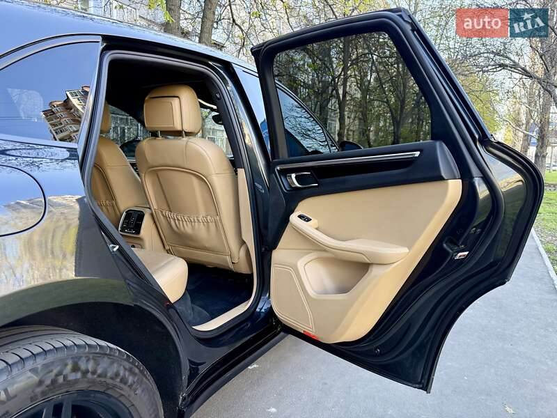 Внедорожник / Кроссовер Porsche Macan 2016 в Одессе фото 95 Внедорожник / Кроссовер Porsche Macan 2016 в Одессе