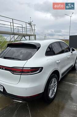 Внедорожник / Кроссовер Porsche Macan 2021 в 