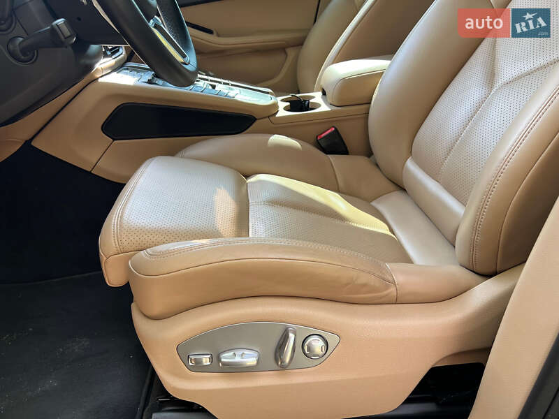 Внедорожник / Кроссовер Porsche Macan 2019 в Киеве