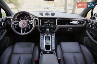 Внедорожник / Кроссовер Porsche Macan 2019 в 