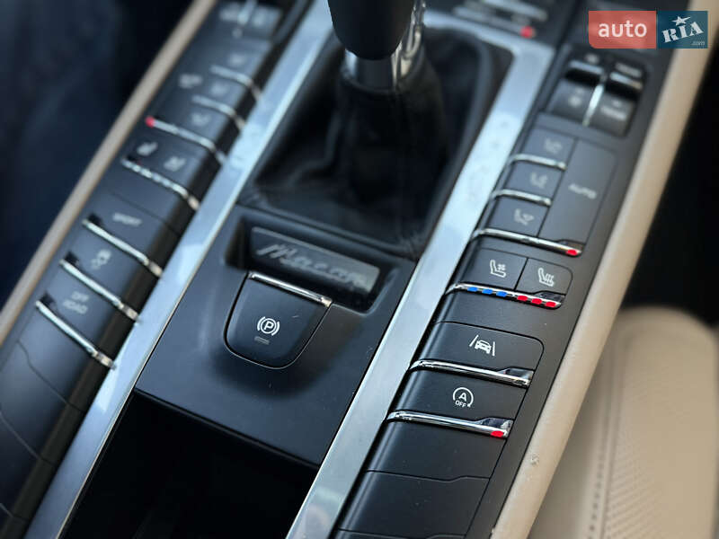 Внедорожник / Кроссовер Porsche Macan 2021 в Черновцах