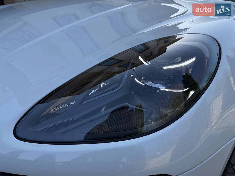 Внедорожник / Кроссовер Porsche Macan 2021 в Черновцах