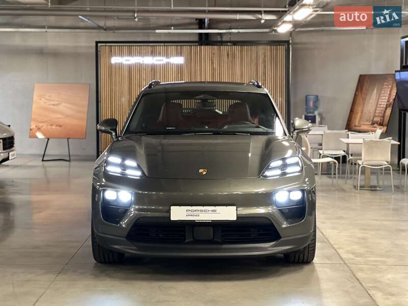 Позашляховик / Кросовер Porsche Macan 2024 в Києві