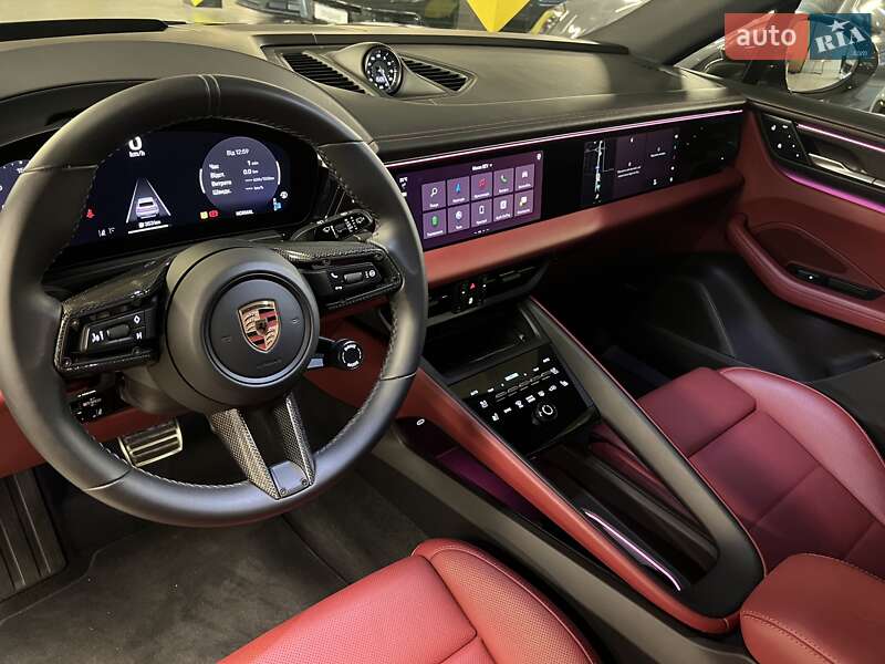 Позашляховик / Кросовер Porsche Macan 2024 в Києві