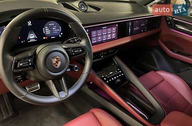 Внедорожник / Кроссовер Porsche Macan 2024 в 