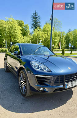 Позашляховик / Кросовер Porsche Macan 2014 в 
