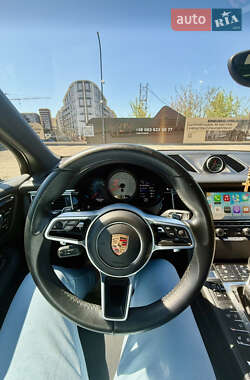 Позашляховик / Кросовер Porsche Macan 2014 в 